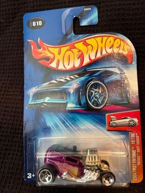 Hot Wheels Purple & Yellow Retro Rod Toy Car
